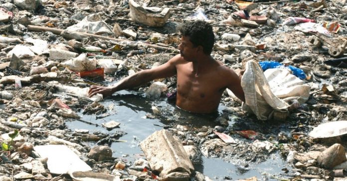 manual scavengers in India