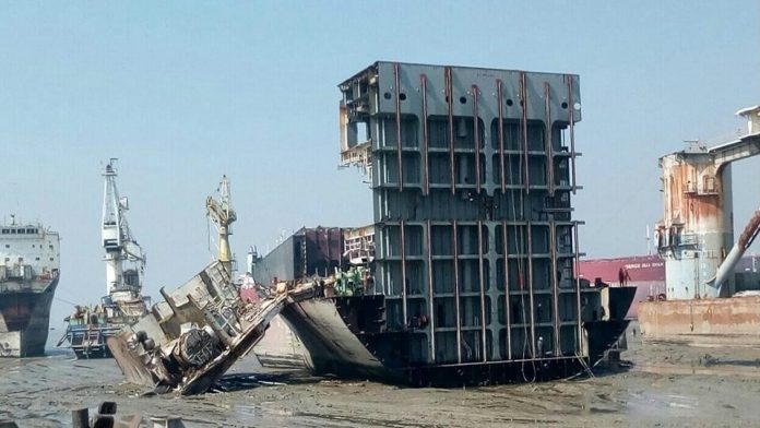Ship breaking operations