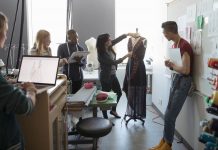 Introduction to content marketing for fashion and beauty brands : apparel and cosmetics